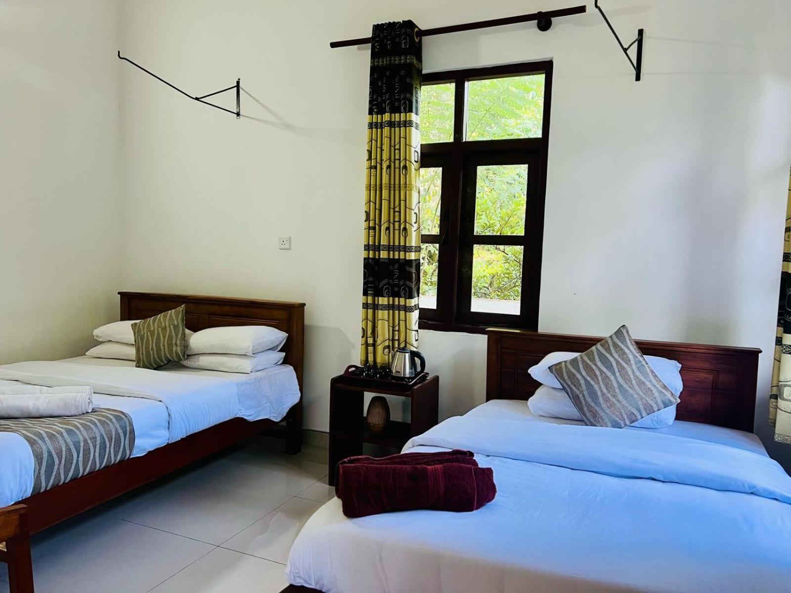 Montes Ella Bed & Breakfast Luaran gambar