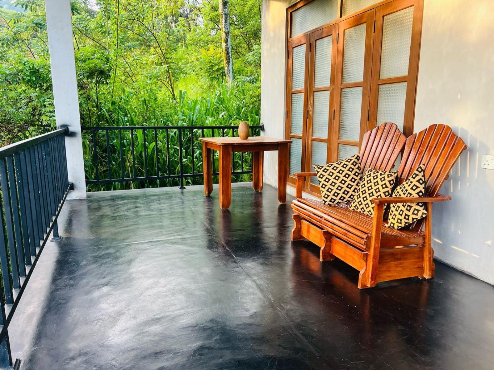 Montes Ella Bed & Breakfast Luaran gambar